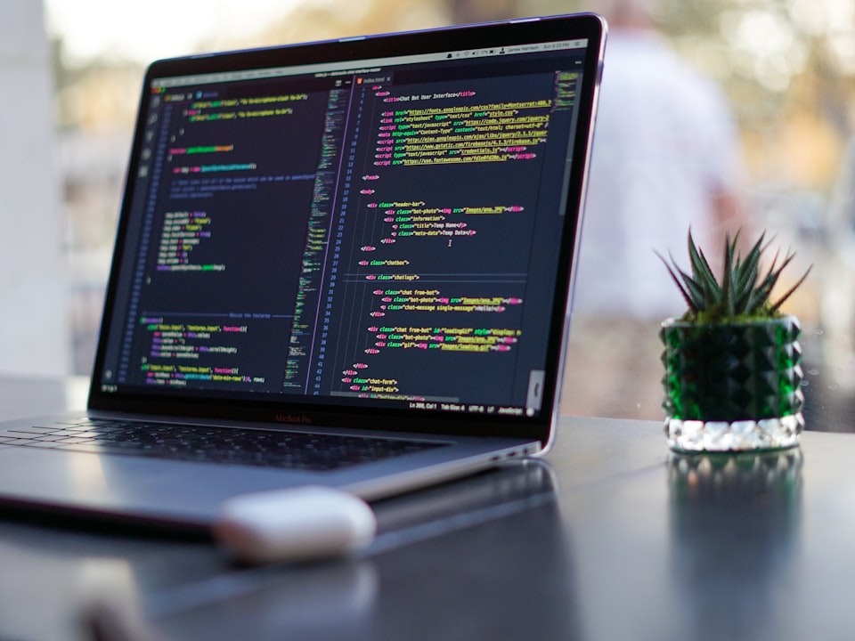 Developer getting real-time help on a coding task
